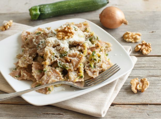 Vollkornpasta mit Topinambur und Zucchini