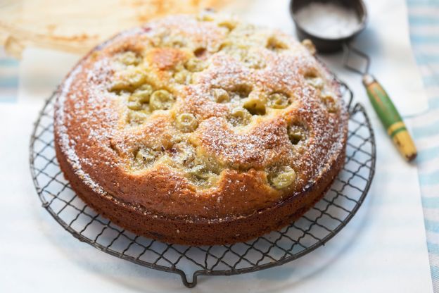 Rührkuchen mit Stachelbeeren