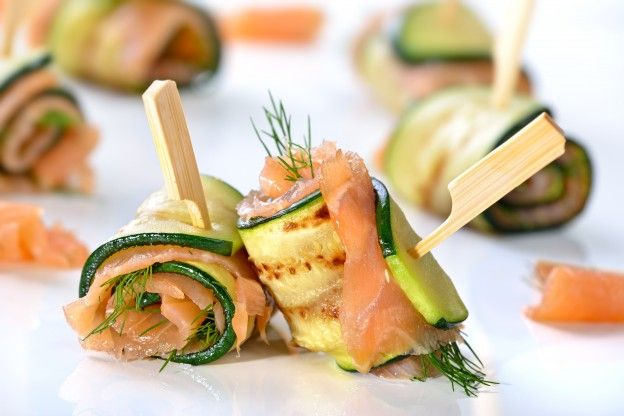 Zucchini-Lachs-Röllchen