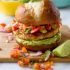 Salsa Hühnchen Burgers Mit Avocado-Sauce