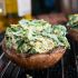 Gefüllte Portobello-Pilze mit Spinat und Käse