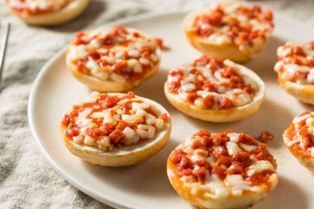 Pizza Bagels
