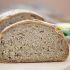 Altes Brot gegen Schwielen