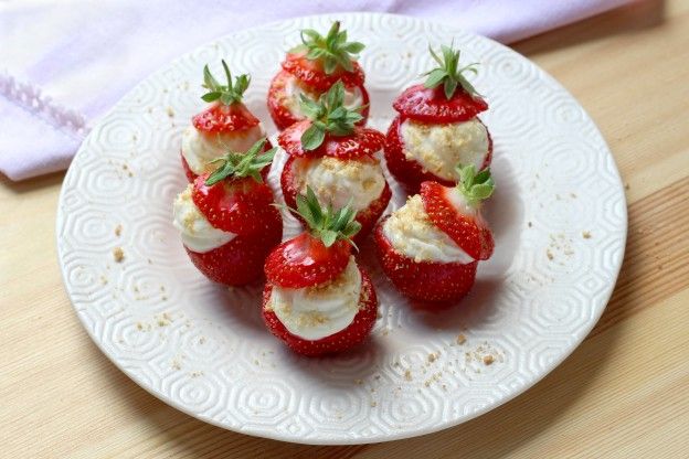 Cheesecake-Erdbeeren