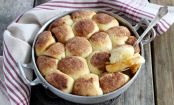 Fluffig weiche Hefebällchen mit frischen Äpfeln und Zimt
