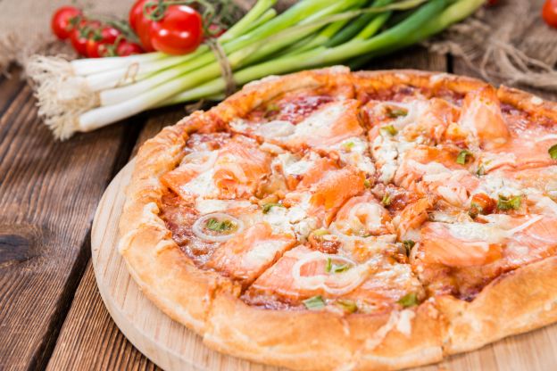 Pizza mit Lachs