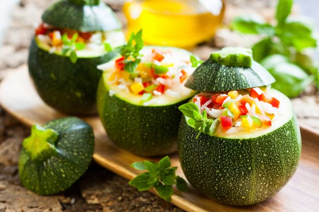 Gefüllte runde Zucchini