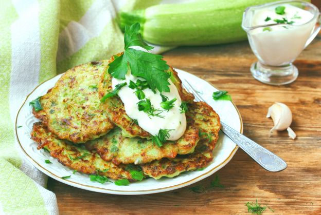 Karotten-Käse-Zucchini-Pfannkuchen