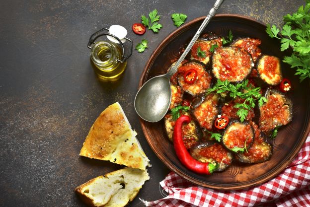 Ofen-Aubergine mit Tomate
