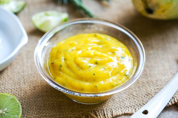 Fruchtiges Mango-Dressing
