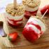 Mini-Erdbeer-Cheesecake am Stiel