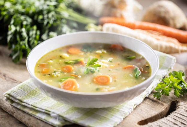 Vegane, cremige Kartoffelsuppe