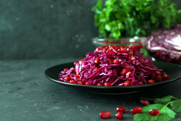 Rotkohl-Salat mit Granatapfel
