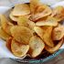 Selbstgemachte Chips mit Meersalz