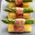 Spargel-Sushi mit Speck