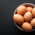 6) Braune Eier sind gesünderals weiße