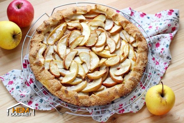 Eine saftig-knusprige Apfeltarte ist schnell gemacht und eignet sich hervorragend als Dessert!