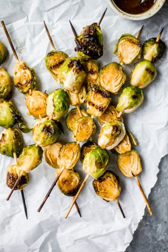 Würziger gegrillter Rosenkohl