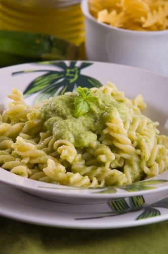 Nudeln mit Pesto