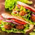 Pita mit Falafel-Bällchen