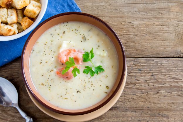 Sellerie-Suppe mit Garneleneb