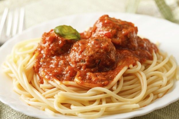 Spaghetti mit Fleischbällchen