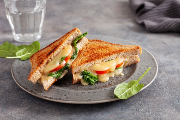 Spinat-Tomaten-Sandwiches