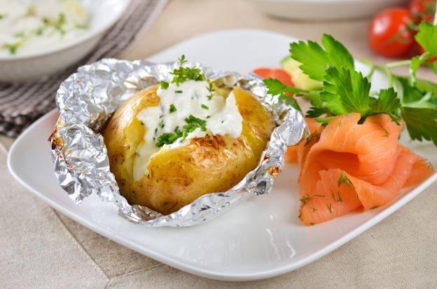 Ofenkartoffel mit Kräuterquark