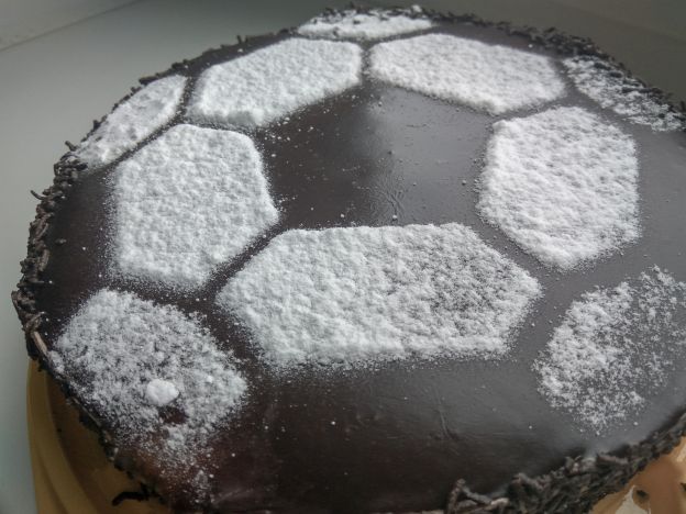 Schoko-Fußballkuchen