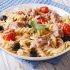 Fusilli mit Thunfisch, Kirschtomaten und Oliven