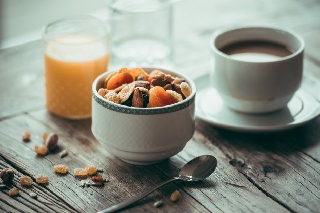 Das Frühstück vorbereiten