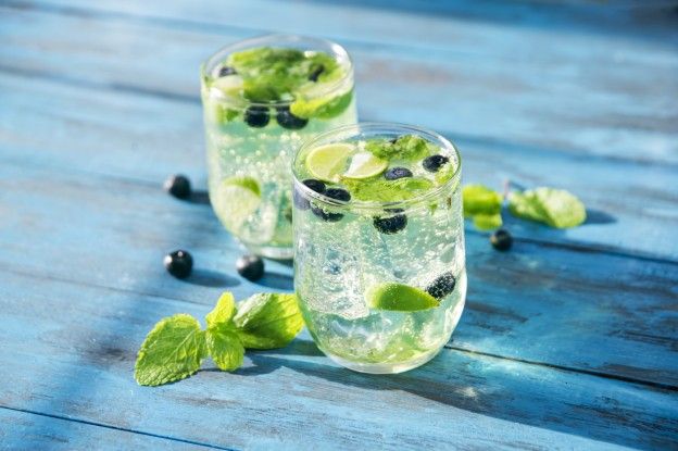 Blaubeer-Mojito