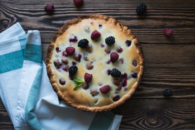 Dieser wunderbar saftige Himbeer-Brombeer-Käsekuchen wird der Hit auf ...