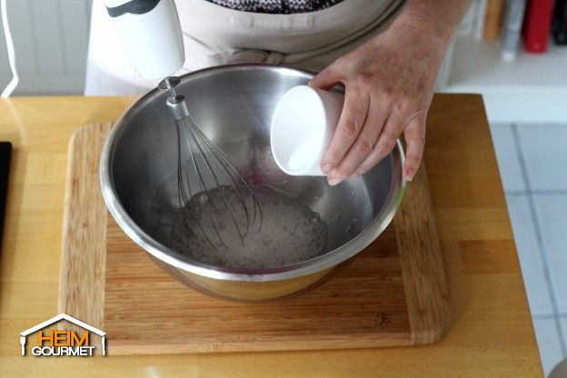 Den Biskuitteig vorbereiten