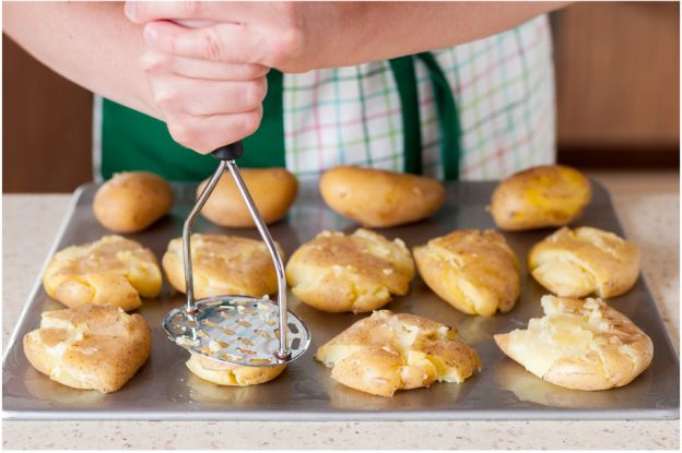 5. Schritt: Kartoffeln quetschen