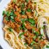 Spaghetti Bolognese - tauscht das Hackfleisch gegen Linsen