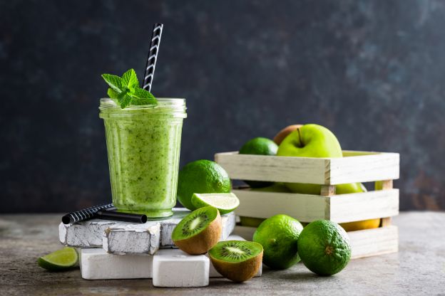 Leckerer Gesundmacher: Grüner Smoothie mit Antioxidantien