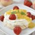 Pavlova mit Pfirsichen