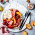 Obstsalat mit Burrata