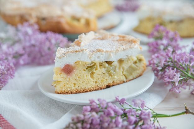 Rhabarberkuchen mit Baiser