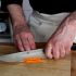 Karotten in Stifte schneiden