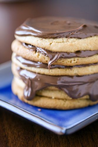 Torte aus Cookies mit Nutella