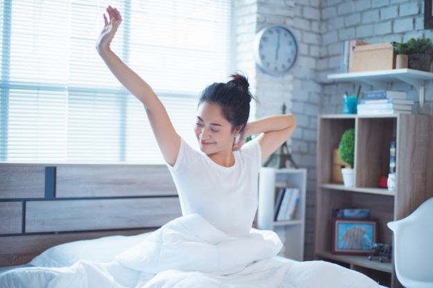 Ihr steht um 12 Uhr auf und geht um 4 Uhr morgens ins Bett