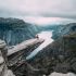 Wandere zur Trollzunge in Norwegen