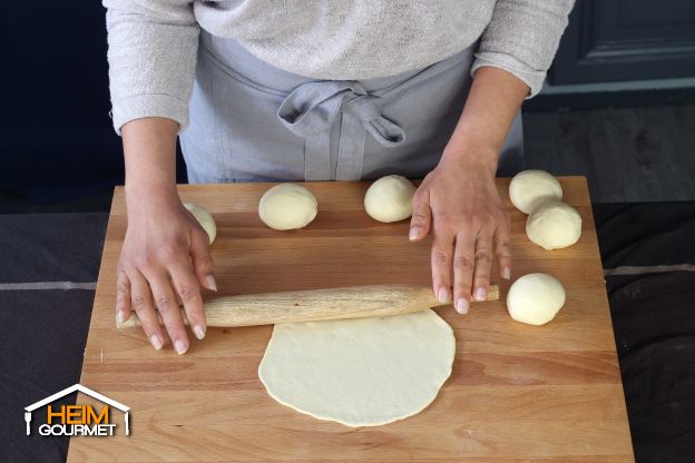 Die Pfannkuchen füllen