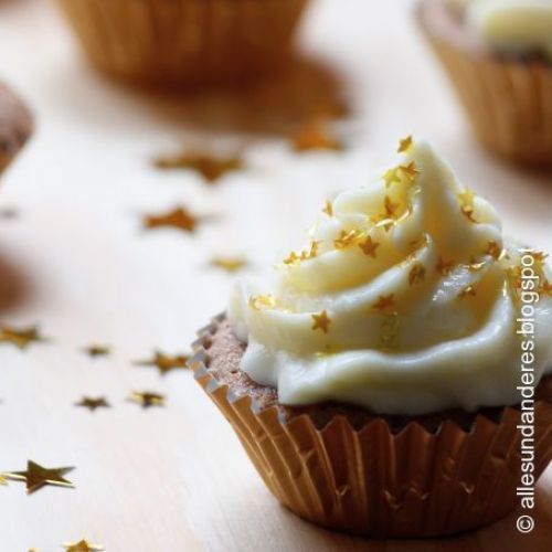 Golden Star Cupcakes