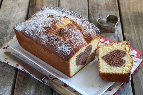 Mit Liebe gebacken: Vanille-Rührkuchen mit Schokoherz