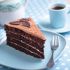 Schneide Torte mit einem Faden