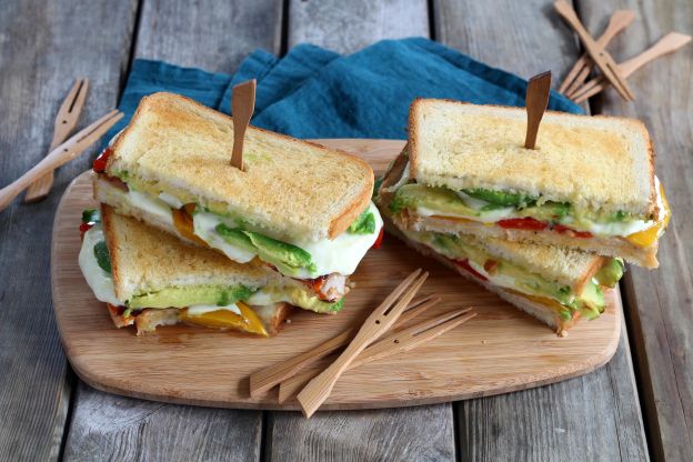 Schnell und lecker: Avocado Puten Croque Monsieur