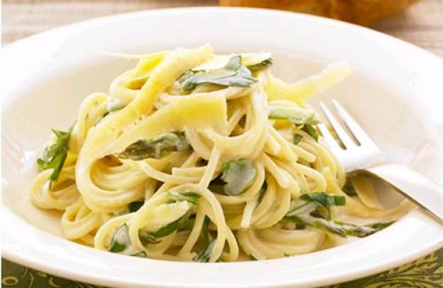 Spaghetti mit Philadelphia, Spargel und Zucchini